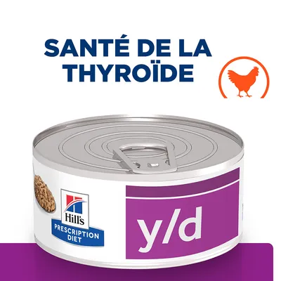 Texte visible : SANTÉ DE LA THYROÏDE. Boîte Hill’s Prescription Diet y/d, image de poulet orange, étiquette violette sur l’emballage.