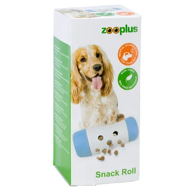 Zooplus Snack Roll, BPA-freie Materialien, mentale Stimulation für Haustiere. Verpackung zeigt Hund und Spielzeug mit herausfallenden Snacks.