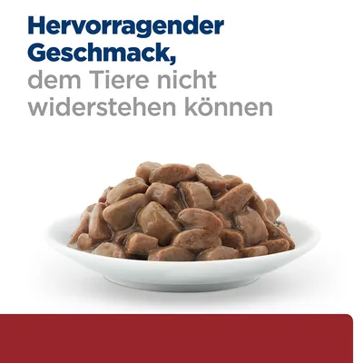 Hervorragender Geschmack, dem Tiere nicht widerstehen können. Abgebildet ist ein Teller mit saftigen Fleischstücken in Soße.