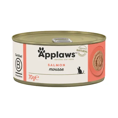 Boîte Applaws Natural Cat Food, mousse au saumon, 70 g. Texte visible : Certified B Corporation, Made with natural ingredients.
