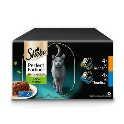 Sheba Perfect Portions Feine Vielfalt, 4x met kalkoen, 4x met tonijn. Afbeelding van natvoer in saus en kat op de verpakking. MSC-keurmerk zichtbaar.