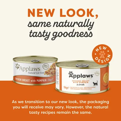 Dvě konzervy Applaws Natural Cat Food, Chicken Breast with Pumpkin 156 g. Text: NEW LOOK, same naturally tasty goodness. Nový design obalu, receptura zůstává stejná.