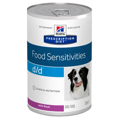 Hill's Prescription Diet Food Sensitivities d/d with Duck koiran märkäruoka, 370 g. Tekstit: Veterinary Exclusive, Clinical Nutrition, Dog Food. Kuvassa mustavalkoinen koira.