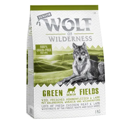 Упаковка корма для собак Wolf of Wilderness Senior Green Fields, 100% grain-free recipe, lots of fresh chicken meat & lamb, масса 1 кг. Текст на английском и немецком языках.