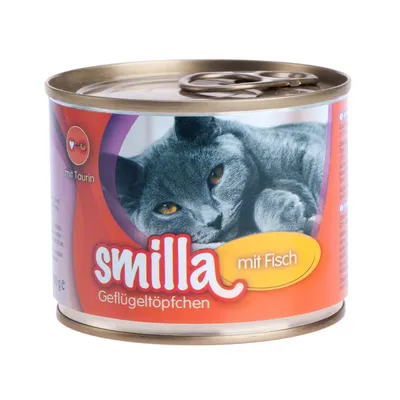 Burk med kattmat, varumärke smilla, text: mit Fisch, Geflügeltöpfchen, mit Taurin. Bild på grå katt på etiketten.