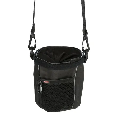 Black Trixie bag with mesh compartment, adjustable shoulder strap and carabiner. Suitable for accessories or snacks.