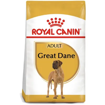 Opakowanie karmy Royal Canin Adult Great Dane z wizerunkiem doga niemieckiego i widoczną nazwą produktu na żółtym tle.