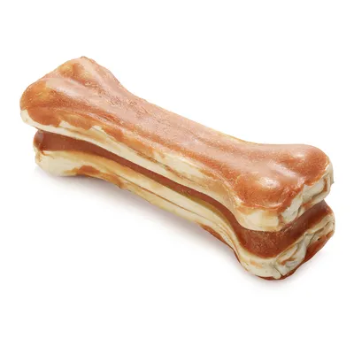 Ossicino masticabile per cani di colore marrone e beige, senza confezione visibile. Ossicino masticabile per cani di colore marrone e beige, senza confezione visibile.