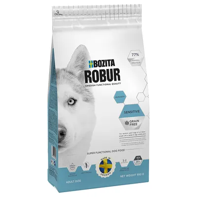 Bozita Robur Sensitive, 77 % živalskih beljakovin, brez žit, jelen, za odrasle pse, teža 950 g. Vidni napisi: Made in Sweden, Omega 3&6, Adult Dog.