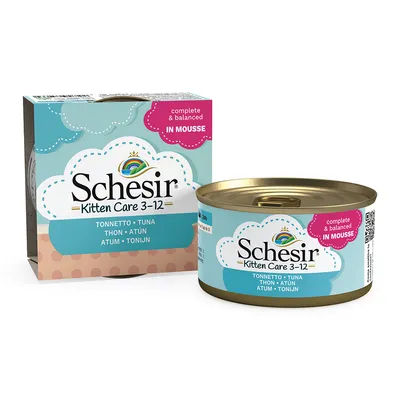 Schesir Kitten Care 3–12, atún, mousse completo y equilibrado. Lata y caja con texto en varios idiomas: tonnetto, tuna, thon, atún, atum, tonijn.