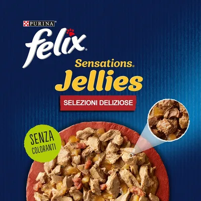 Purina Felix Sensations Jellies Selezioni Deliziose, senza coloranti, immagine di bocconcini in gelatina su piatto rosso. Testo visibile: SELEZIONI DELIZIOSE, SENZA COLORANTI.