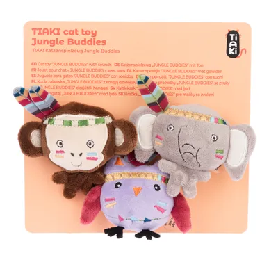 TIAKI Katzenspielzeug Jungle Buddies mit Ton. Drei Plüschfiguren: Affe, Elefant und Vogel, verziert mit bunten Federn und Streifen. Verpackung zeigt Produktnamen in mehreren Sprachen.