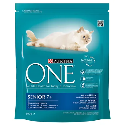 Sachet Purina ONE Senior 7+ pour chats, 800 g, riche en poulet et céréales complètes, Actilea Natural Defence Science, pour chats âgés de 7 ans et plus. Texte en anglais, allemand, néerlandais.