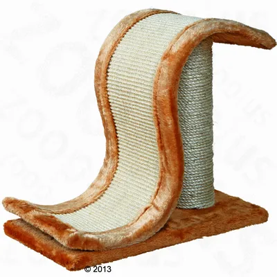 Ansamblu pentru pisici cu suprafață de zgâriat din sisal, formă ondulată, margini maro din material textil moale, bază dreptunghiulară și stâlp cilindric acoperit cu sfoară.