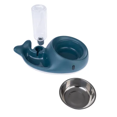 Futterschale in Walform mit integriertem Wasserspender und separater Edelstahlschüssel. Sichtbare Wasserflasche aus Kunststoff, abnehmbar.