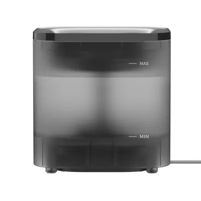 Musta vesisäiliö, jossa merkinnät maksimi- ja minimitäytölle.