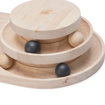 Designed by Lotte trätorn & klösboll Maia