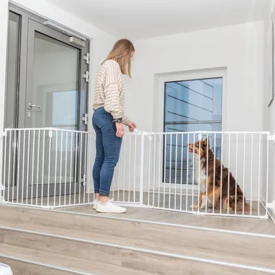 Trixie 5-Piece Barrier Gate with Door