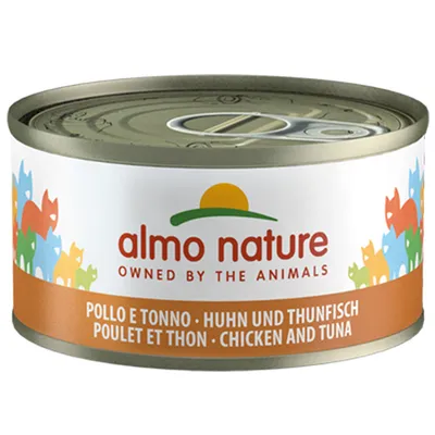 Almo Nature blik met kip en tonijn. Tekst: 'Owned by the Animals'. Meertalige etikettering: Pollo e Tonno, Poulet et Thon, Chicken and Tuna.
