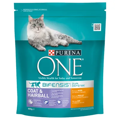 Purina ONE Bifensis Coat & Hairball torrfoder för katt, 800 g. Text: Rich an Huhn und Vollkorn-Getreide, Coat & Hairball, Dual Defense. Bild på långhårig katt på förpackningen.