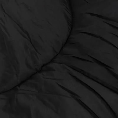 Zwarte stof met doorgestikt design, geschikt voor bekleding of dierenaccessoires.