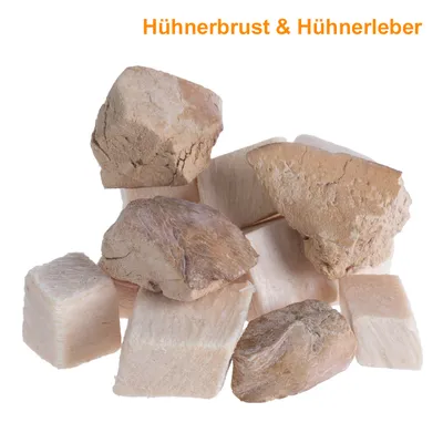 Kananrinta ja kananmaksa paloiteltuna, sopii lemmikkiruoaksi tai välipalaksi.