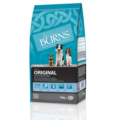 Burns Adult Original Lamb & Brown Rice koiranruokapakkaus, 15 kg. Pakkauksessa kolme koiraa ja tekstiä englanniksi, mm. 'Natural nutrition for a long healthy life', '150 meals'.