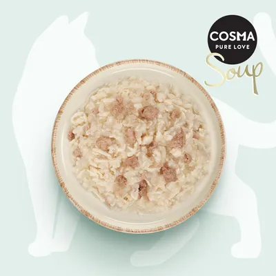 Cosma Pure Love Soup. Skål med ljus soppa och köttbitar, bakgrund visar en katts silhuett.
