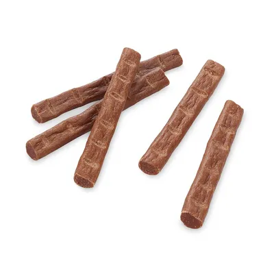 Cinque stick marroni per pet, disposti su sfondo bianco. Nessun marchio o testo visibile.