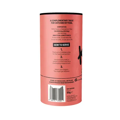 Instructions for serving: feed up to 3 nibbles daily, use as a treat or reward, and watch your fingers. Contains freeze-dried salmon fillet with 61% protein, 33% fat, 0% fibre.