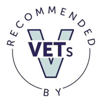 Testo in inglese: Recommended by VETs. Il testo è disposto attorno e sopra una grande lettera V stilizzata.