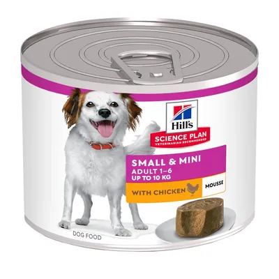 Hill's Science Plan Small & Mini Adult 1–6 up to 10 kg, s piletinom, mousse. Slika psa i komada hrane na limenci.