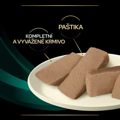 Paštika na tanieri, text: KOMPLETNÍ A VYVÁŽENÉ KRMIVO, PAŠTIKA. Text je v češtine.