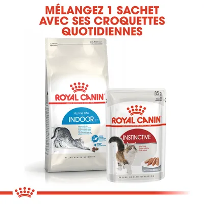 Mélangez 1 sachet avec ses croquettes quotidiennes. Paquet Royal Canin Home Life Indoor 27 et sachet Royal Canin Instinctive 85 g visibles.