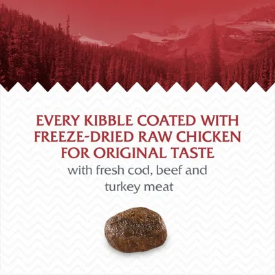 Every kibble coated with freeze-dried raw chicken for original taste, with fresh cod, beef and turkey meat. Image shows a single piece of kibble.