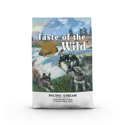 Taste of the Wild Pacific Stream Puppy Formula with Smoked Salmon, A Grain-Free Diet – verpakking met merknaam en productnaam zichtbaar
