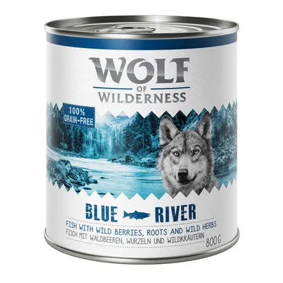 Wolf of Wilderness Blue River -koiran märkäruoka, 100 % viljaton, kalaa, villimarjoja, juuria ja yrttejä. Purkin koko 800 g.