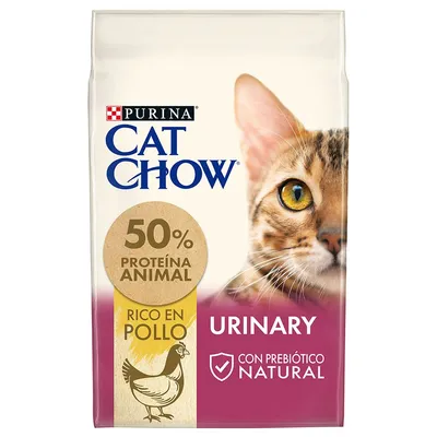Purina Cat Chow Urinary, 50% proteina animale, ricco in pollo, con prebiotico naturale. Immagine di un gatto e disegno di una gallina sulla confezione.