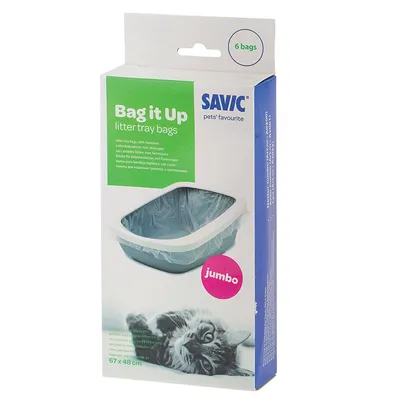 Savic Bag it Up kattegrusposer, jumbo størrelse 67x48 cm, 6 poser. Hygiejnisk løsning til kattebakker med fastgørelse. Billede af kat og kattebakke med pose.