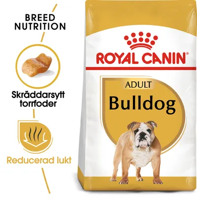 Royal Canin Adult Bulldog torrfoder, text: Skräddarsytt torrfoder, Reducerad lukt, bild på bulldogg och foderbit. Breed Nutrition syns till vänster.