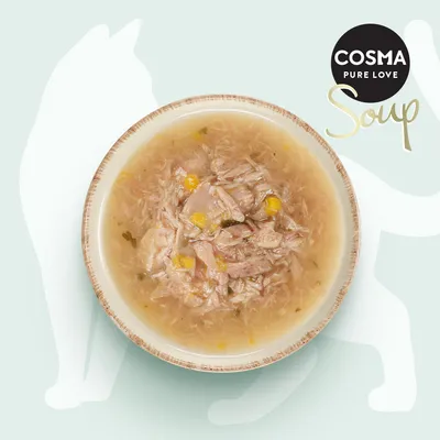 Cosma Pure Love Soup. Abgebildet ist eine Schale mit Suppe, Stückchen von Fleisch und Gemüse sichtbar.