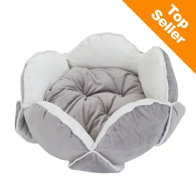 Panier pour animal en tissu gris et blanc, forme de fleur. Texte visible : Top Seller dans un coin orange.