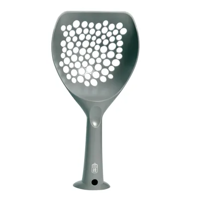 Pala gris para gatos con agujeros redondos y mango ergonómico, marca Catit.
