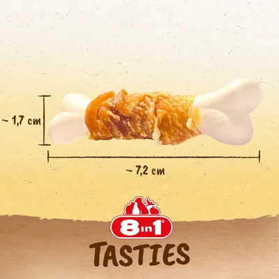 8in1 Tasties przekąska dla psa, długość ok. 7,2 cm, średnica ok. 1,7 cm, w kształcie kości, owinięta suszonym mięsem.