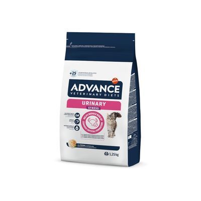 Zak Advance Veterinary Diets Urinary Stress kattenvoer, 1,25 kg. Op de verpakking: afbeelding kat, tekst 'Helpt het risico op struvietkristallen te verminderen'.