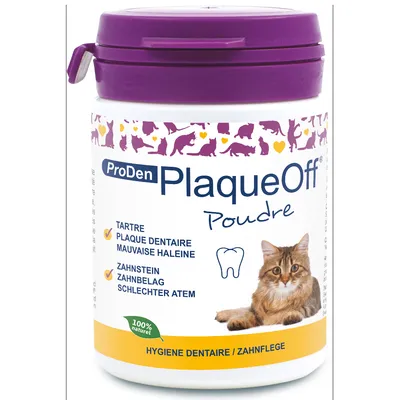 ProDen PlaqueOff Poudre -purkki, kannessa violetti kansi, etiketissä kissa, tekstit: TARTRE, PLAQUE DENTAIRE, MAUVAISE HALEINE, ZAHNSTEIN, ZAHNBELAG, SCHLECHTER ATEM, 100% naturel