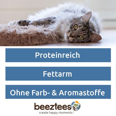 Beeztees Trockenfisch, gedroogde visjes. Mit Kalzium, ohne Farb- und Aromastoffe. Verpackung mit getrockneten Fischstücken sichtbar.
