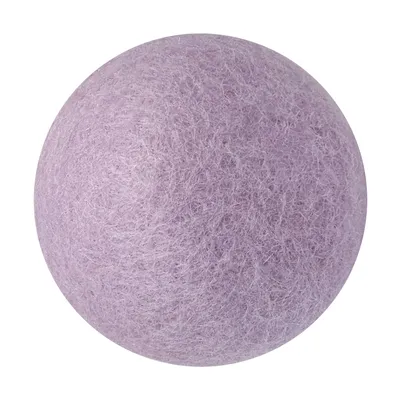 Лилава филцова топка, кръгла и текстурирана, подходяща за играчка или аксесоар.