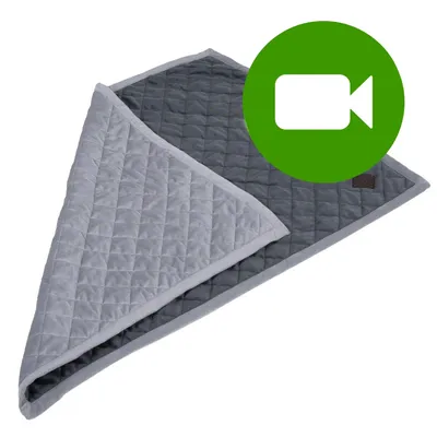 Przycisk odtwarzania wideo. Kliknij tutaj, aby obejrzeć film prezentujący produkt: szara pikowana mata tekstylna.