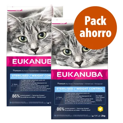 Pack ahorro de 2 bolsas de pienso seco para gatos Eukanuba Sterilised/Weight Control, 86 % proteína animal, 2 kg cada una. Texto visible en inglés y alemán.